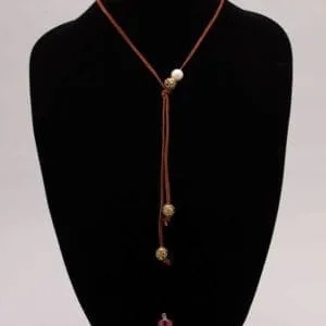 Simple Leather and Pearl Lariat Necklace